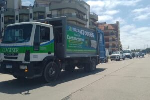 Un camión arrolló y mató a una mujer que transitaba en bicicleta por Punta Mogotes