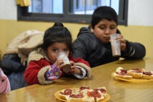 Consejeros de Juntos piden que la Provincia actualice el servicio alimentario escolar
