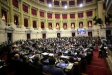 Diputados oficialistas presentaron el proyecto sobre el pedido de juicio político a la Corte