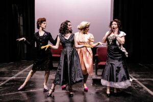 Cuatro divas del cine nacional en la obra “Eternidades. Té póstumo en hall de cine”