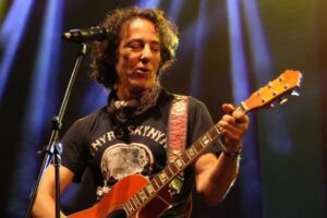 Javier Calamaro actuará mañana en Punta Mogotes con entrada libre y gratuita