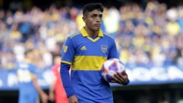 Por qué Langoni ya no es titular en Boca: el jugador que sorprendió a Ibarra y le ganó el puesto
