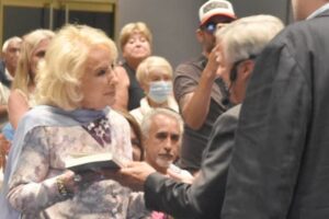 Mirtha Legrand participó de la presentación de Daniel López Rosetti en “Verano Planeta”