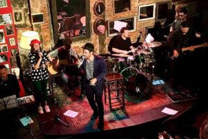 Puntos suspensivos llevará su show sabinero a Villa Victoria