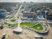 Vivir en la playa: los distritos costeros aumentaron significativamente su población