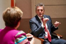 Argentina y el FMI, cerca de un acuerdo para flexibilizar metas del acuerdo