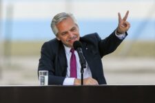 Tras la reunión en Merlo, Fernández cedió y llamará a una mesa política del Frente de Todos