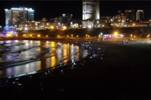 La “Correcaminata Luces” iluminó Mar del Plata en una noche solidaria