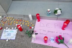 Abrió los ojos la gemela sobreviviente que cayó de un tercer piso en Barcelona