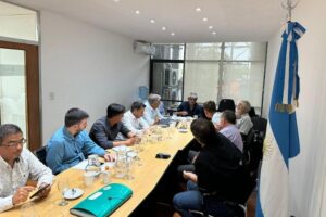 La Federación Argentina de Guardavidas fue recibida por el ministro de Trabajo provincial