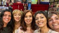 Cristina Kirchner agradeció los saludos por su cumpleaños: “Los siento muy cerca de mi corazón”