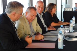 Agrupación local firmó un convenio de colaboración con el partido de Pichetto