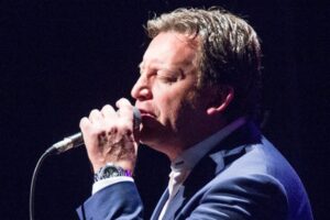 Tangos y clásicos de la mano de Jorge Vázquez con “Yo te propongo”