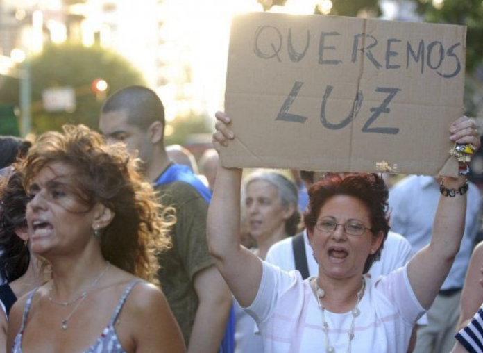 Cortes de luz en barrios del sur de CABA: el Gobierno nacional dispuso una multa de $1.000 millones para la empresa Edesur