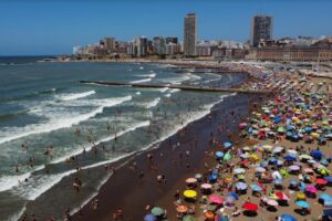 Mar del Plata recibió un 9,1% más de turistas durante el feriado largo por carnavales
