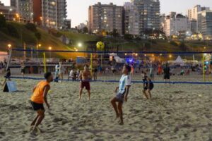 Arranca una nueva semana con actividades en la Playa Deportiva del Emder