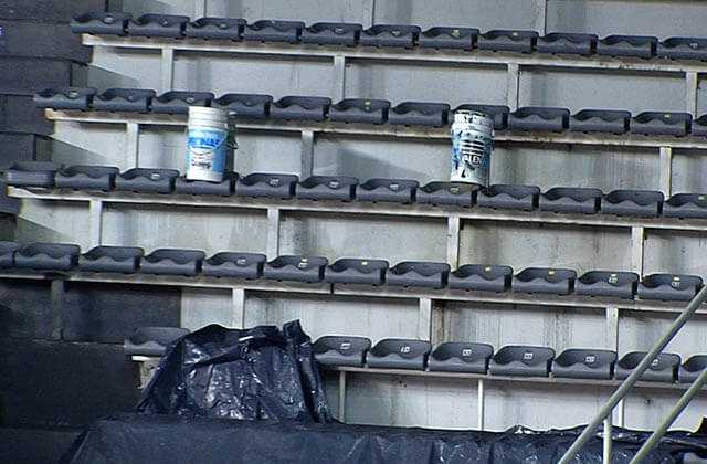 El último que apague la luz: Primero la techada del Mundialista ahora se llueve el Polideportivo