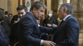 Manes rompe el bloqueo legislativo de Juntos para tratar el plan de ciencia del Gobierno