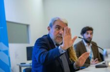 Aníbal Fernández aseguró que “Alberto le gana unas PASO a Cristina Kirchner”