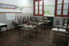 Temperaturas extremas: escuelas de varios distritos bonaerenses suspendieron las clases