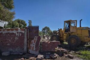 En un año demolieron más de cuarenta casillas abandonadas en el Puerto