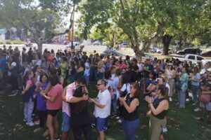 Necochea: Movilización en repudio a la golpiza que sufrió una docente