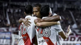 River le ganó a Lanús en un partido con polémicas por la Liga Profesional