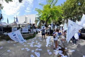 Regularizan la situación de trabajadores de la parrilla “La Cabrera”