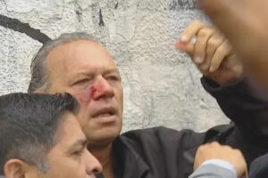 Berni fue golpeado por colectiveros y tuvo que ser evacuado por la Infantería