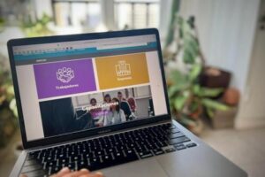 Destacaron que la bolsa de empleo municipal vinculó a más de 400 postulantes con empresas