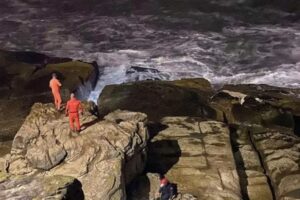 Encontraron muerto al delincuente que cayó al mar cuando escapaba de la Policía