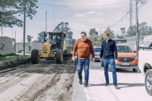 El EMVIAL lleva adelante obras de pavimentación en el barrio Don Emilio