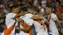 River busca estirar una racha de seis años contra Newell´s en Rosario