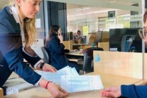 OSSE comenzó un programa de atención personalizada por los barrios