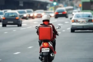 Carnet identificatorio y botón antipánico para los repartidores en Mar del Plata