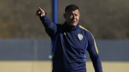 Las dudas en Boca que debe despejar Almirón para jugar con Arsenal