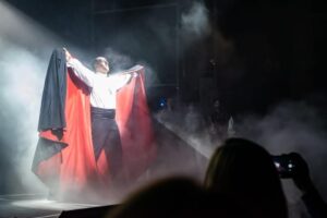 Los espectadores tendrán otra oportunidad de despedirse de “Drácula”