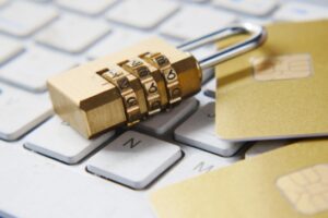 Hackeo de cuentas y fraude con tarjetas son los ciberdelitos más frecuentes en la ciudad