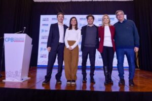 Kicillof: “No nos gusta prometer, venimos a reafirmar nuestro compromiso con un Estado presente”
