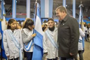 Montenegro: “Cuando vemos una bandera argentina, empujamos todos para el mismo lado”