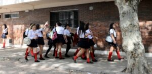Provincia: autorizan suba del 27% en dos tramos para los colegios privados