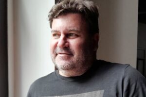 Políticos y periodistas se solidarizan con Marcelo Marcel tras el asesinato de su padre