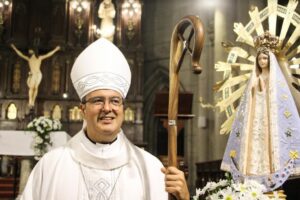 El sábado se hará la misa despedida al obispo Gabriel Mestre