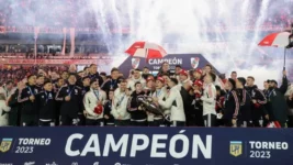 River venció a Racing y festejó el titulo en la Liga Profesional: goles, polémicas y mucho más