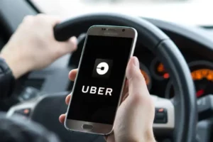 Uber y Cabify, entre la competencia desleal y la inacción del Estado.
