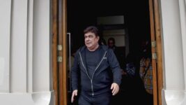 La Matanza: Acusan a Espinoza de haber cuidado con amor la boleta de Milei