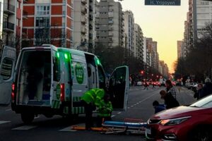 Murió un octogenario tras ser atropellado por dos autos en Colón e Yrigoyen