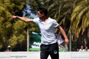 Gustavo Noto dejó de ser el técnico de Kimberley