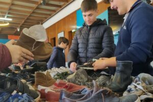 La campaña #HuellasQueUnen logró recolectar 1230 pares de calzado