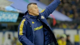 Almirón evitó hablar de la eliminación millonaria